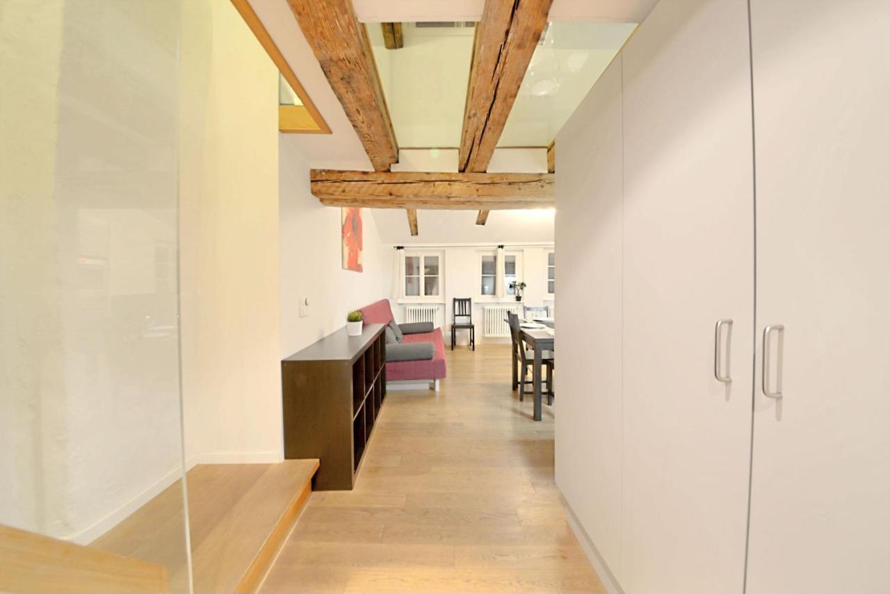 Hitrental Schmidgasse - Apartments Zürich Eksteriør billede