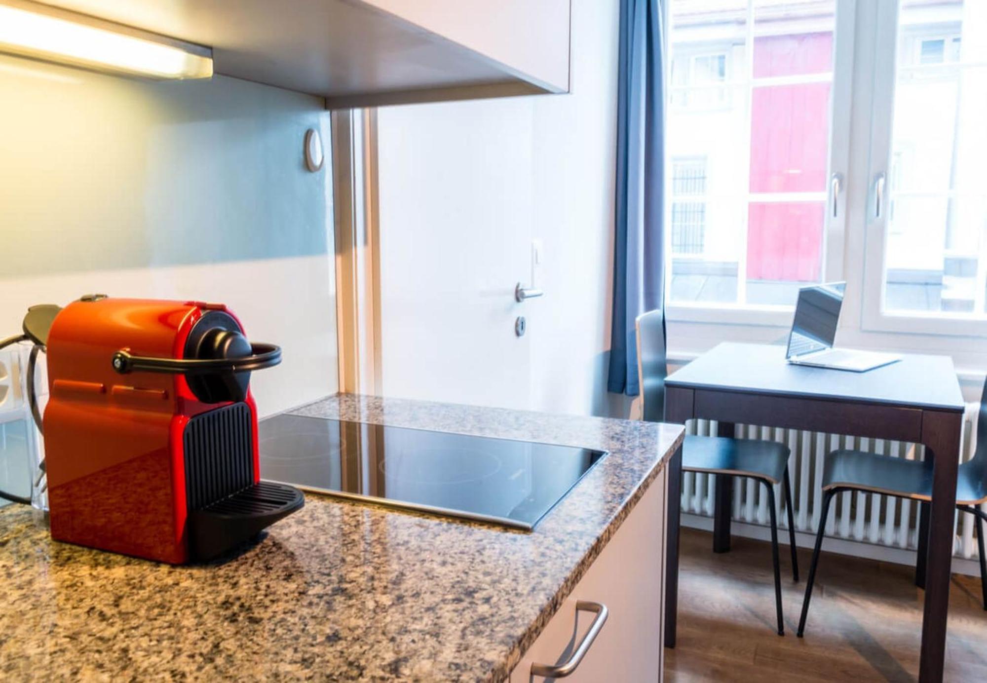 Hitrental Schmidgasse - Apartments Zürich Eksteriør billede