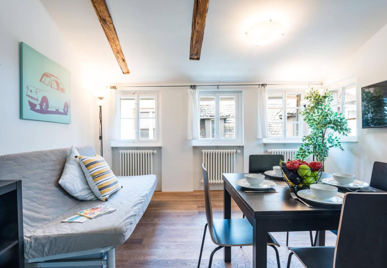 Hitrental Schmidgasse - Apartments Zürich Eksteriør billede